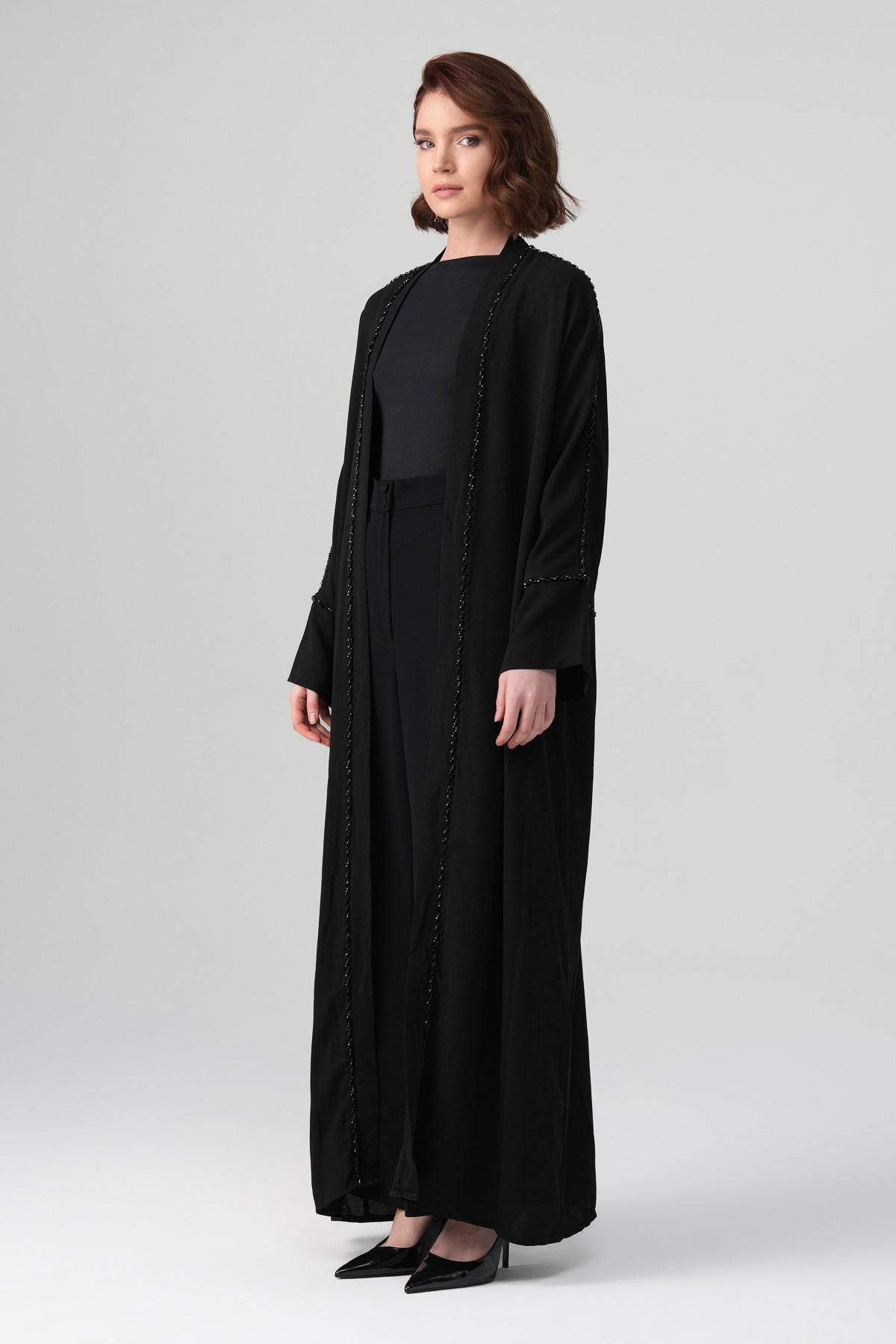 Klara Kristal Taş Detaylı Abaya Siyah