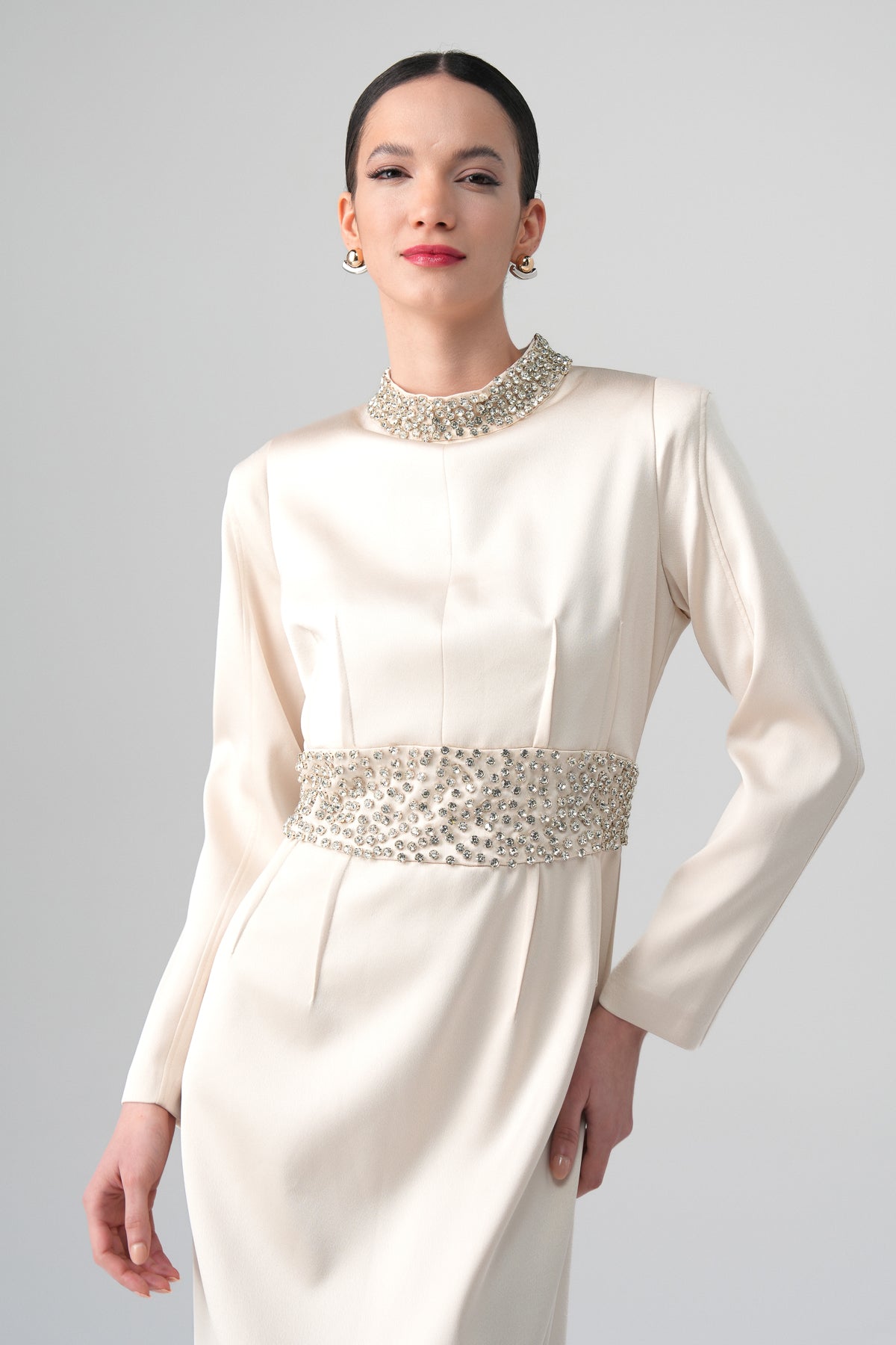 Kum Işığı Taşlı Elbise Ekru