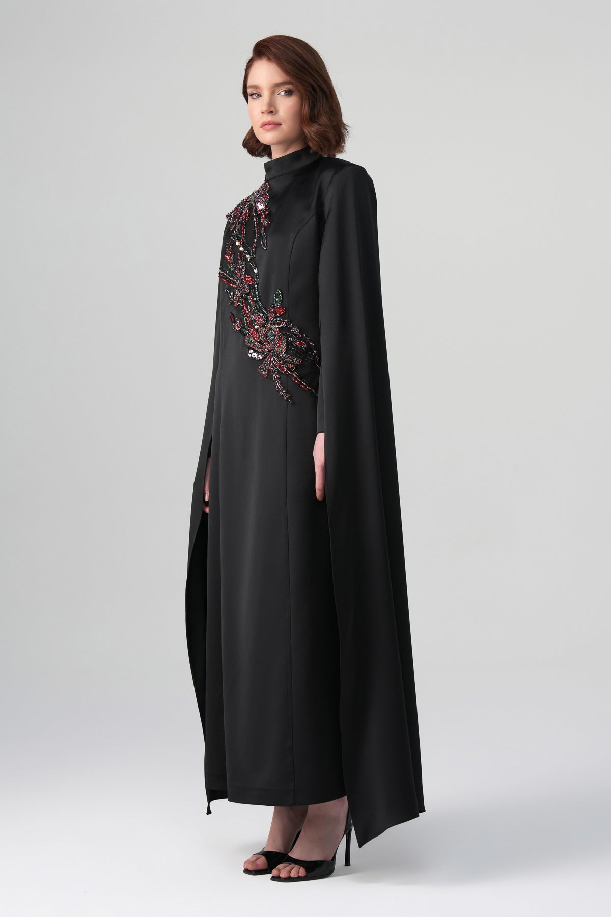 Zafira Çift Kollu Nakışlı Elbise Siyah