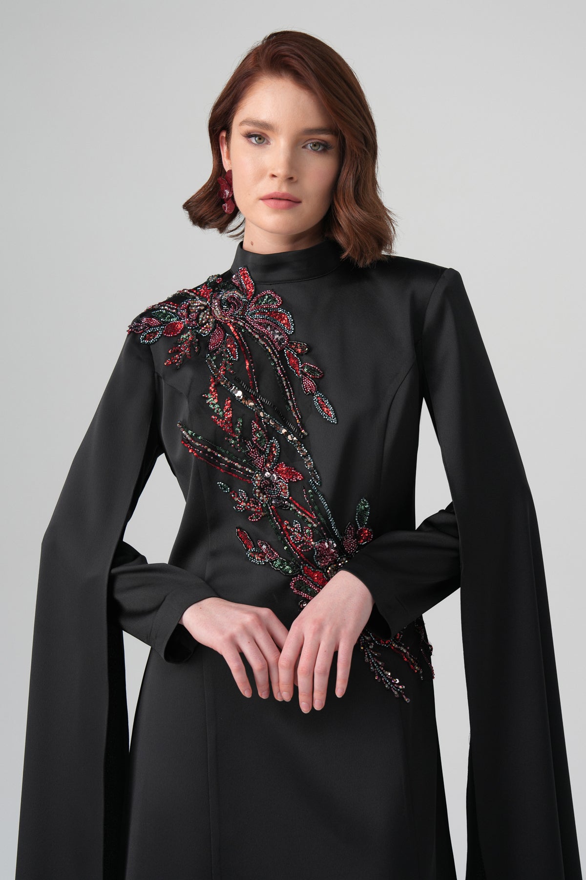 Zafira Çift Kollu Nakışlı Elbise Siyah