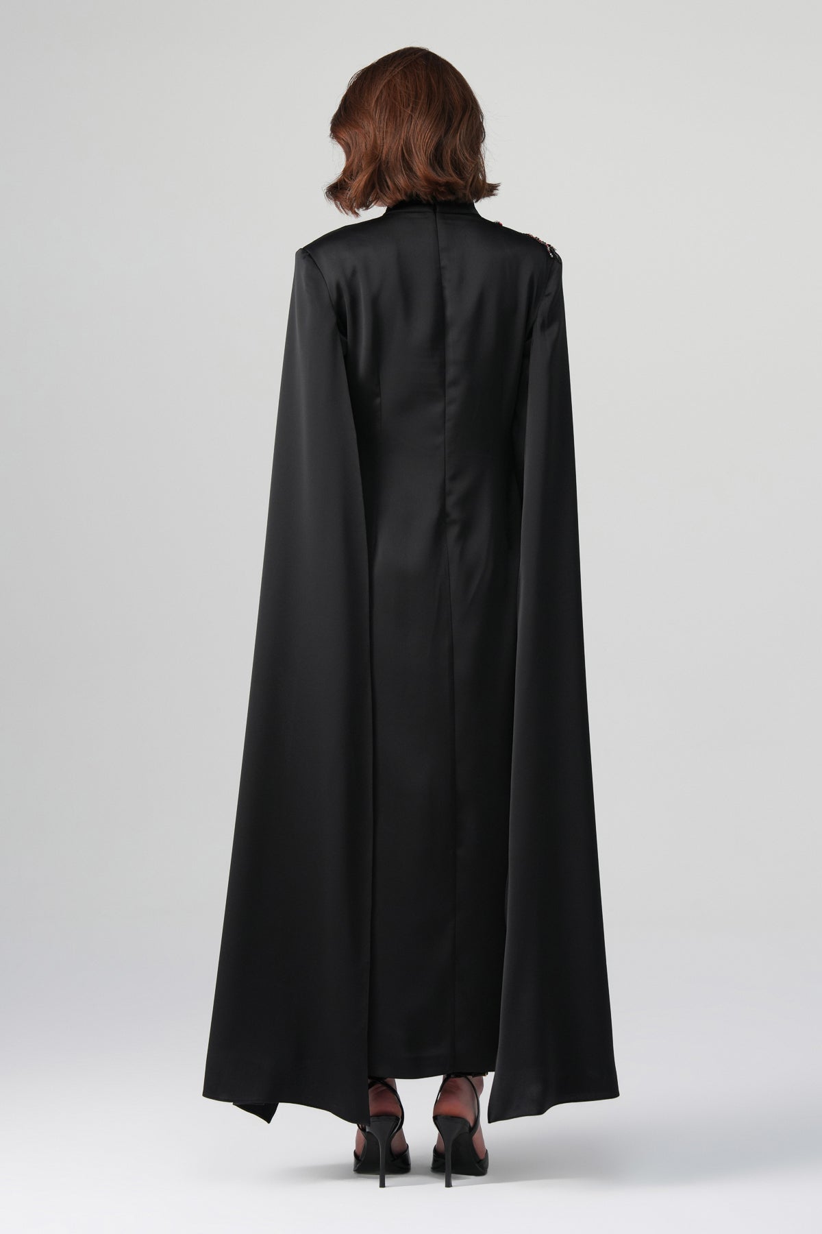 Zafira Çift Kollu Nakışlı Elbise Siyah